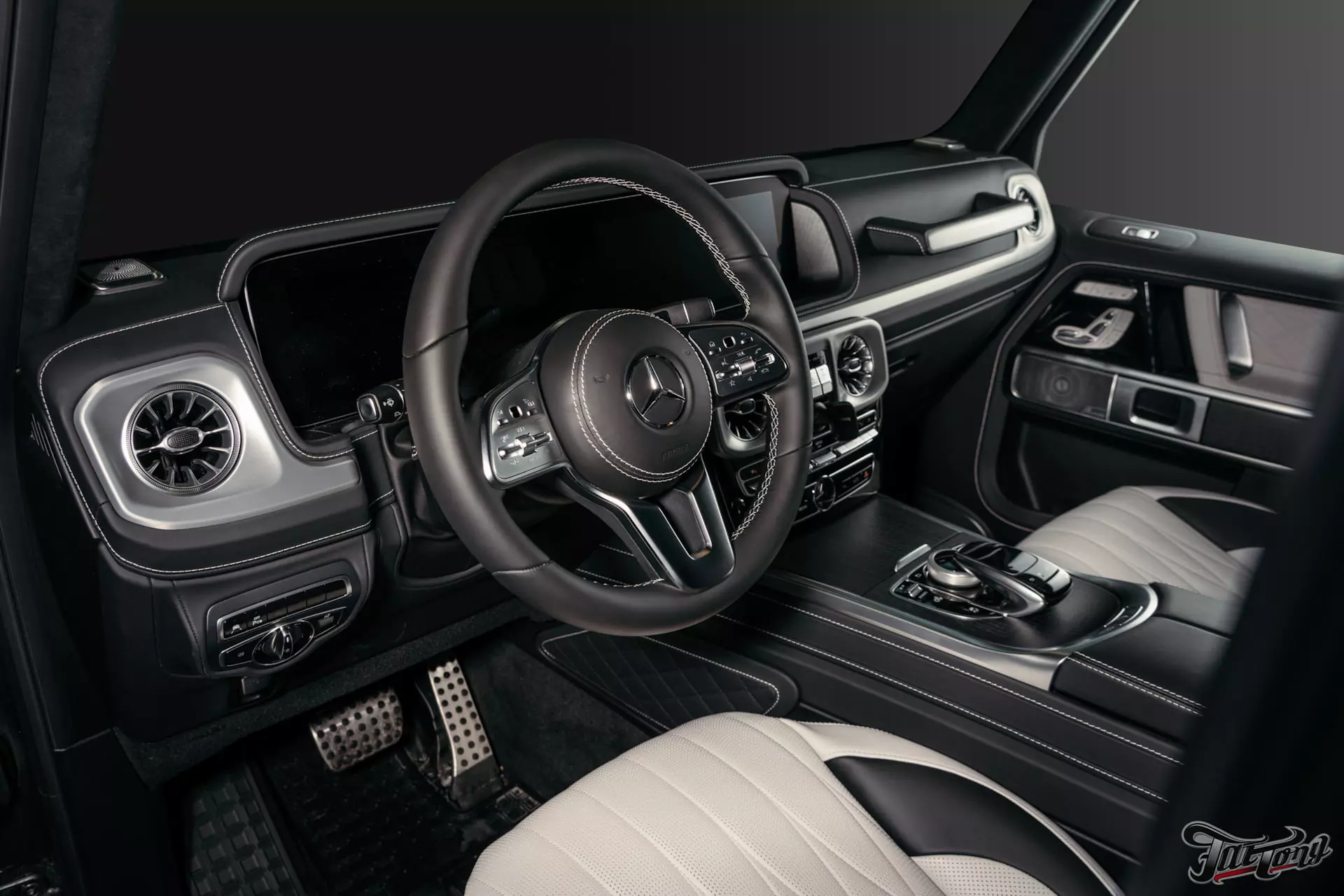 Mercedes G-class. Пошив руля и подушки руля